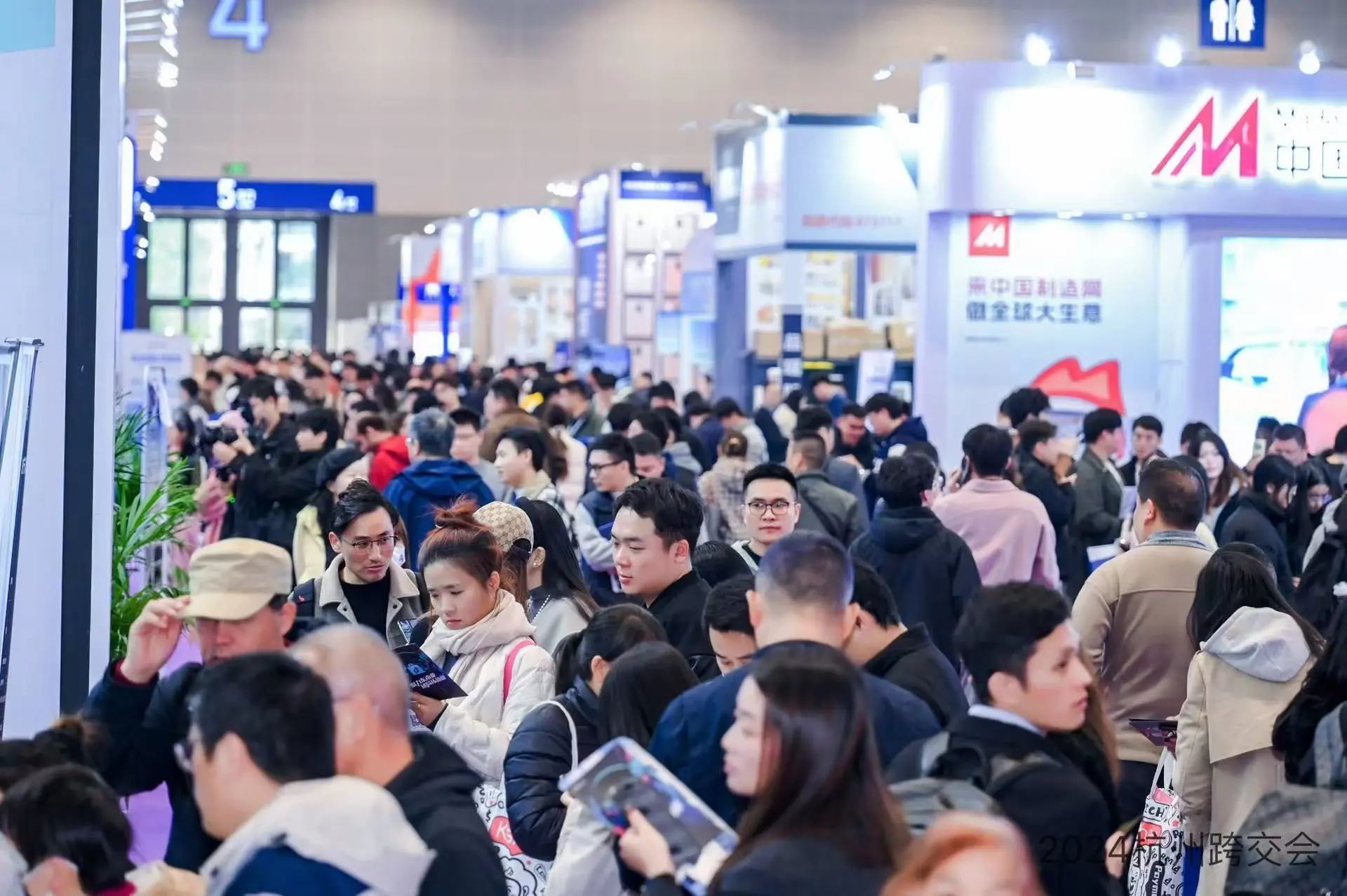 4013546665.jpg 4013546665.jpg