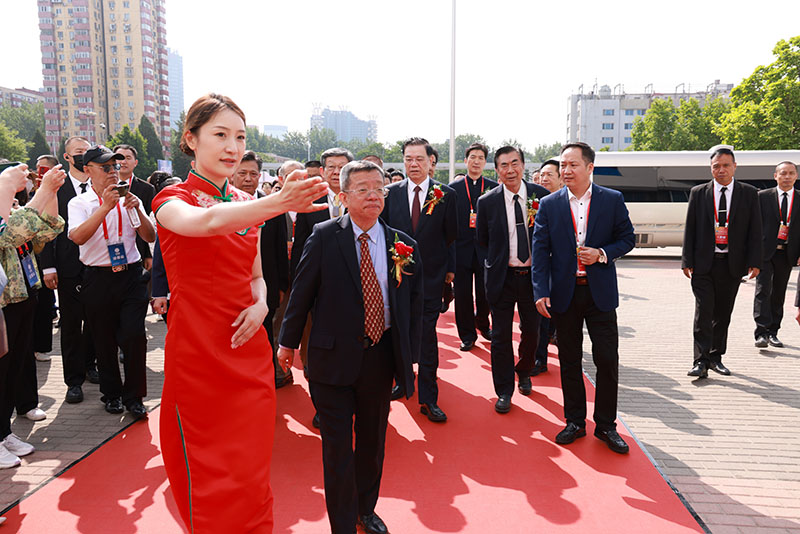 XUBO9977.jpg XUBO9977.jpg